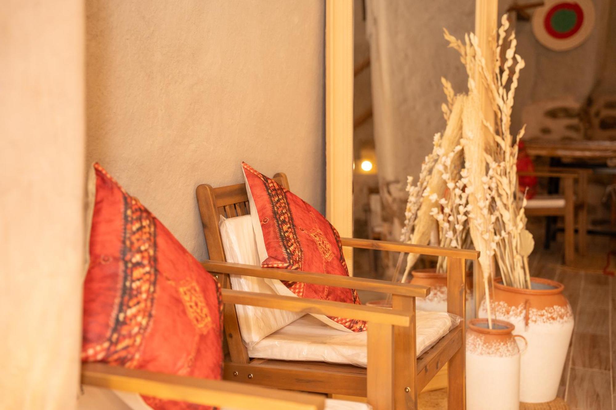 Nomad Inn Nizva Dış mekan fotoğraf