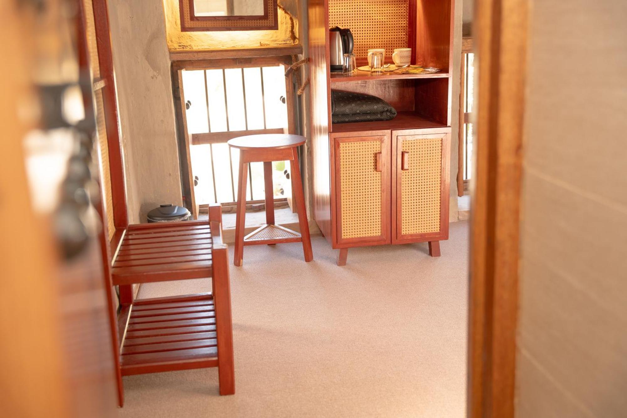 Nomad Inn Nizva Dış mekan fotoğraf